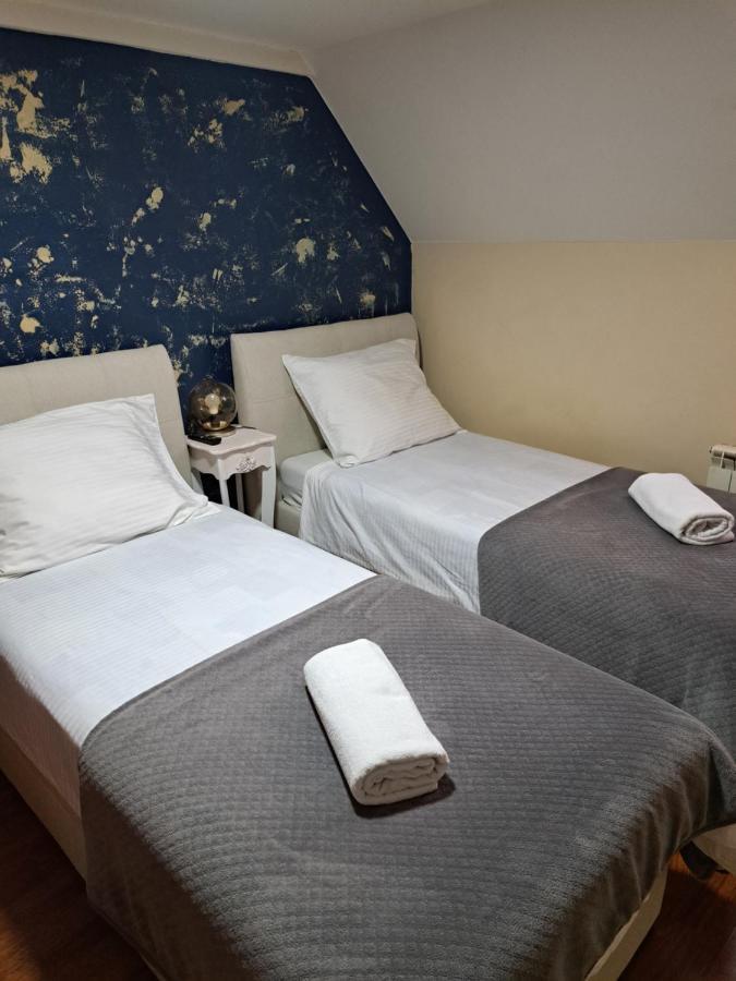 Apartman Lotos ซาราเยโว ภายนอก รูปภาพ