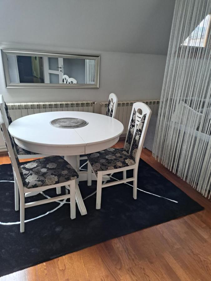 Apartman Lotos ซาราเยโว ภายนอก รูปภาพ